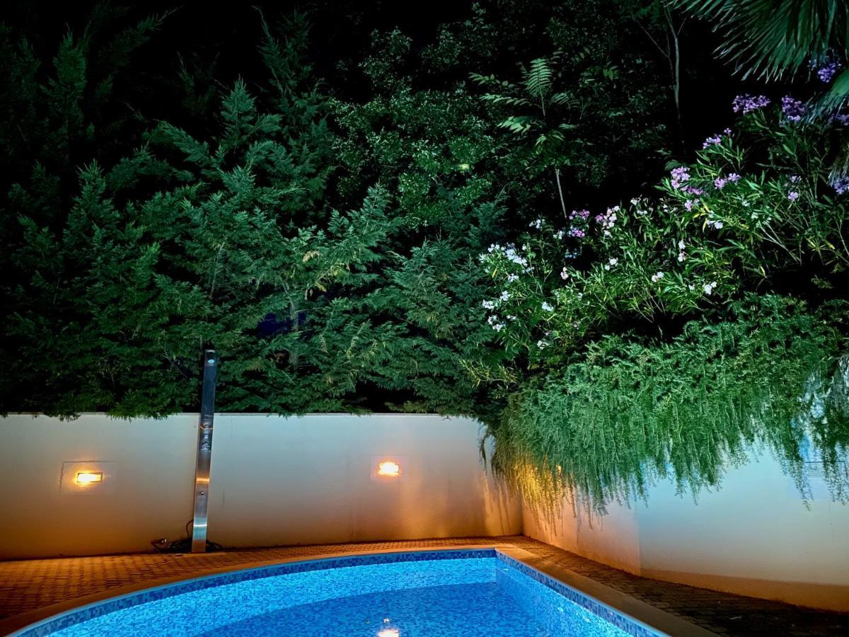 Private Pool And Mediterranean Garden Apt Mia Сило Экстерьер фото