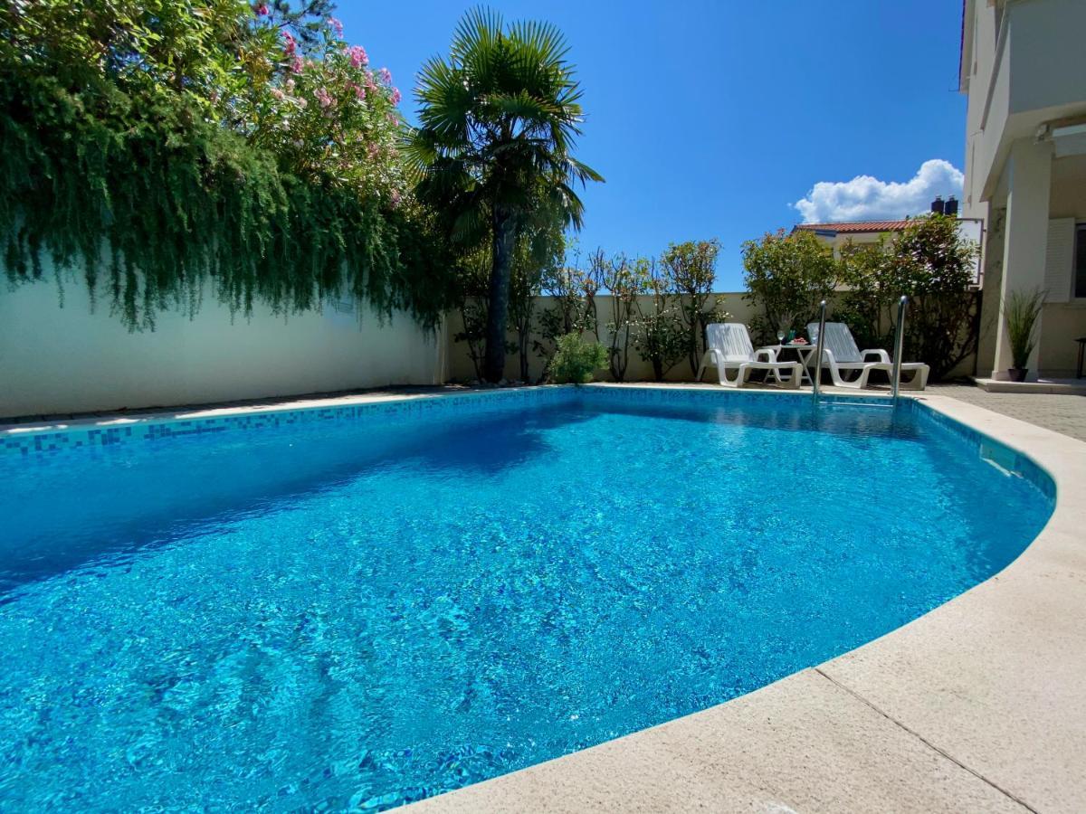 Private Pool And Mediterranean Garden Apt Mia Сило Экстерьер фото